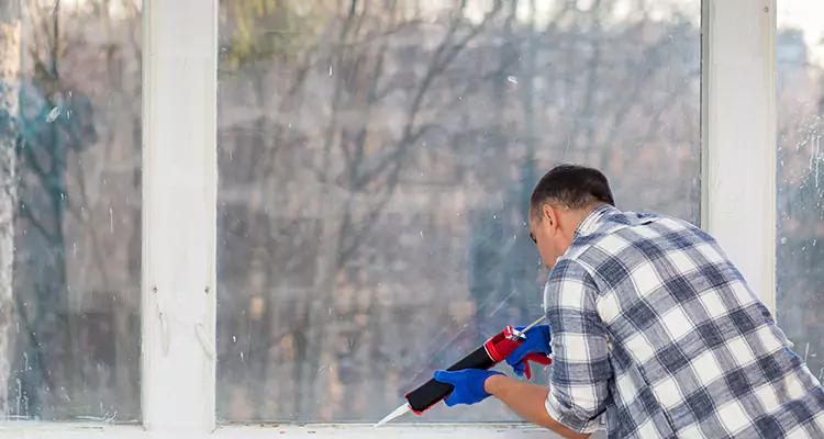 Quality Sliding Shower Door Repair for Closing Issues in Navarre, FL
