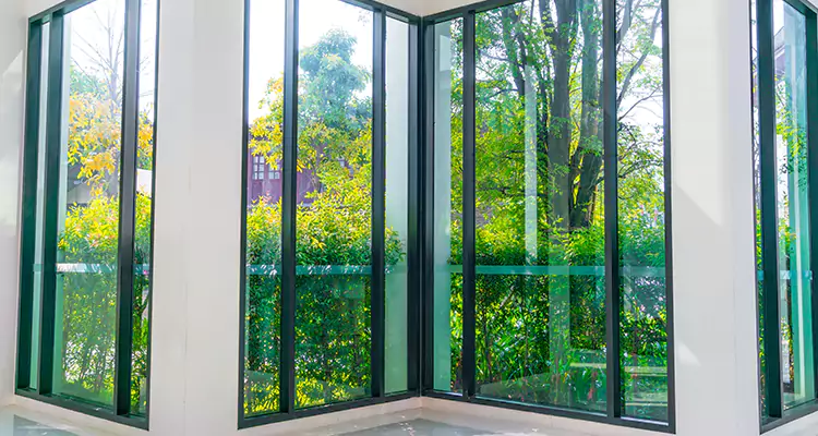 Folding Glass Balcony Door Repair in Navarre, FL
