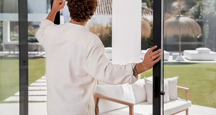 Sliding Screen Door Maintenance for Closing Issues in Navarre, FL